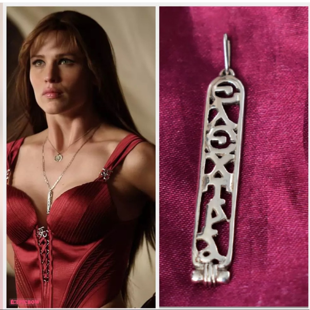 925 STERLING SILVER VERSION MARVEL COMICS ELEKTRA MOVIE NECKLACE PENDANT only